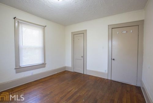 1069 Hemphill Ave, Atlanta GA  30318-5441 exterior