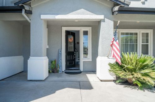 3205 Greengate Dr, Modesto, CA 95355-8446