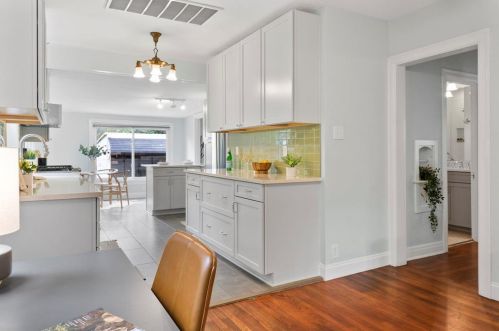 906 43rd St, Austin TX  78751-4405 exterior