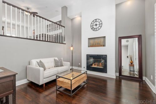 1634 Fairlead Ave, Carlsbad, CA 92011-3607