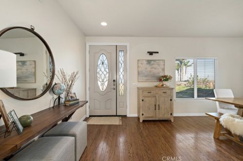 14289 Meadowlands Dr, Riverside CA  92503-9740 exterior