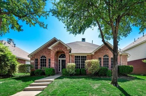 6204 Autumnwood Dr, Frisco TX  75035-2152 exterior