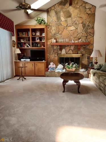 1617 Flat Rock Dr, Conyers, GA 30094-6166