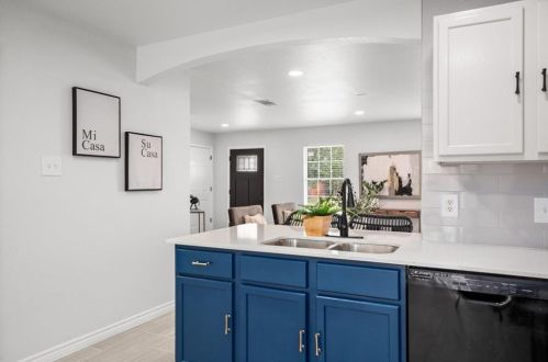 193 Spg Br Loop, Uhland TX 78640-5365 exterior