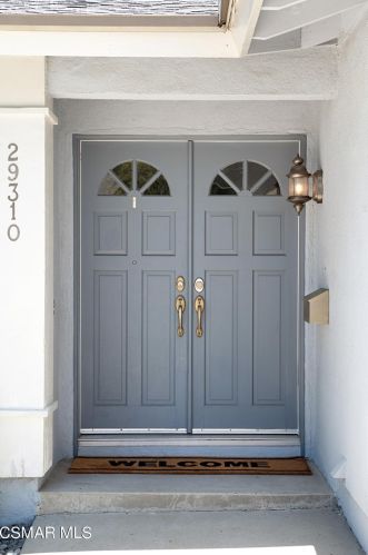 29310 Tree Hollow Gln, Calabasas, CA 91301-1554