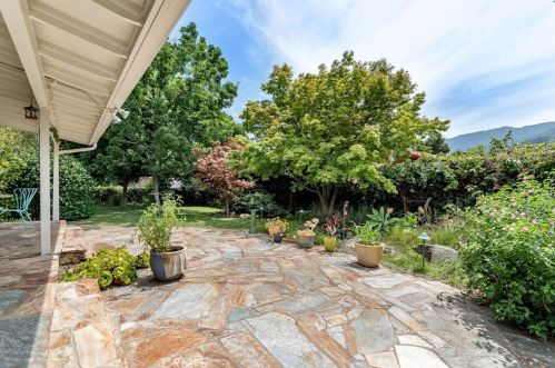 3902 Altura Ave, Glendale CA 91214-2501 exterior