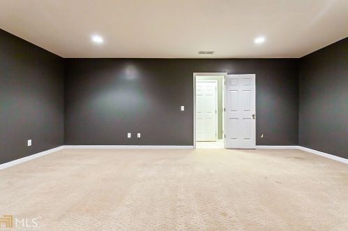 8615 Hope Mews Ct, Atlanta GA  30350-2961 exterior