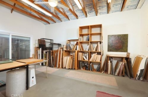 1205 Cleveland Rd, Glendale CA  91202-2602 exterior