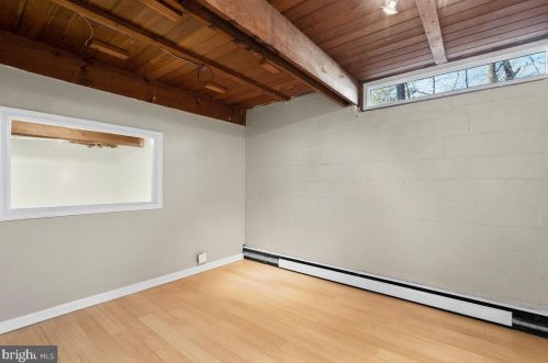 1006 Somerset Ln, Silver Spring MD 20904-6241 exterior