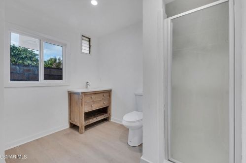 3096 Reservoir Dr, Simi Valley CA  93065-1001 exterior