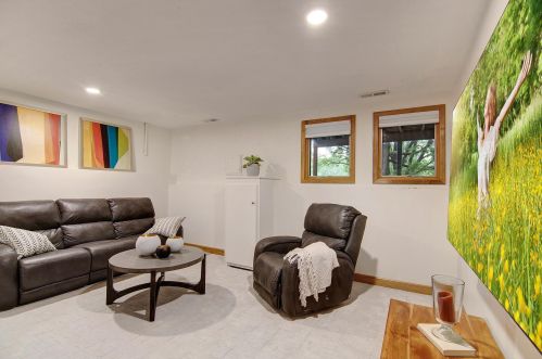 1019 Minnehaha Pkwy, Minneapolis MN  55419-1167 exterior