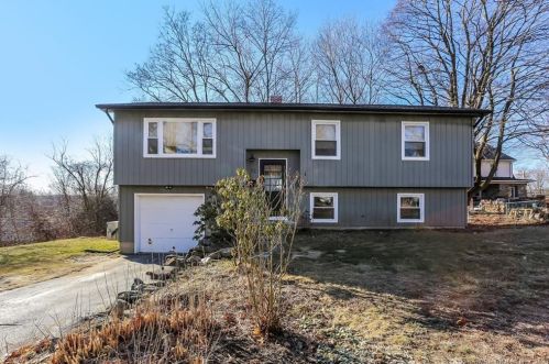 73 Nathaniel St, Torrington, CT 06790-3811