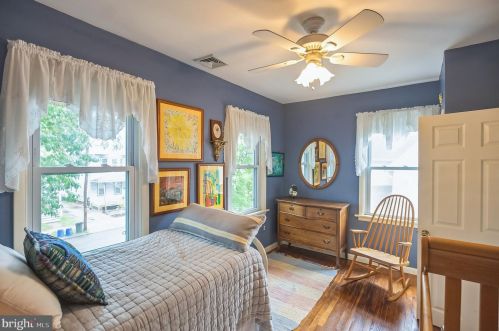 124 Smt Ave, Haddonfield NJ 08033-3315 exterior