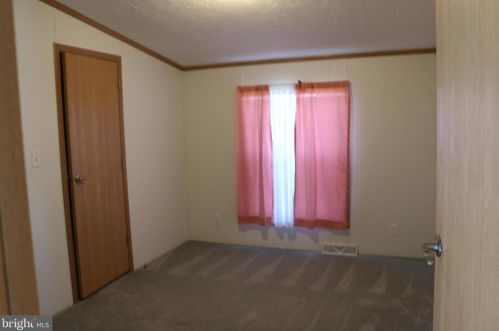 120 Dewey Dr, Maysville WV  26833 exterior