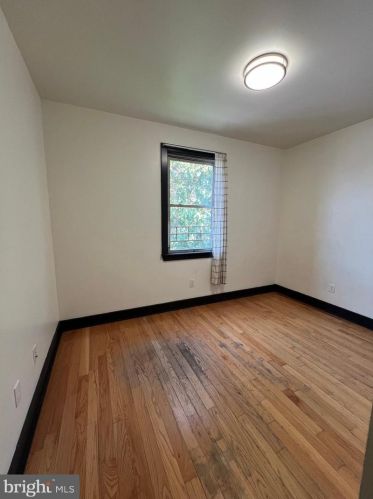 2036 19 St, Philadelphia PA 19121-4120 exterior