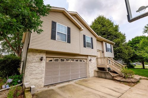 403 Shamrock Ln, Valpo, IN 46385-5461