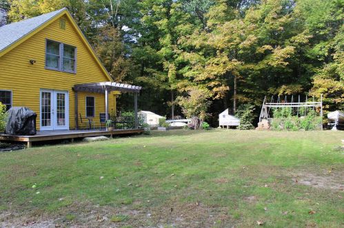 89 Pond Rd, Standish, ME 04084-5466