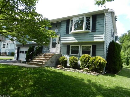 11 King Arthurs Ct, Bridgewater, NJ 08807-2823