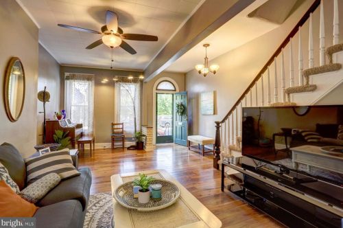 521 Walnut St, Lancaster PA  17603-3305 exterior