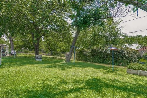 5920 Rickee Dr, Fort Worth TX  76148-2734 exterior