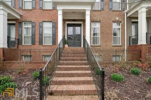 224 Alderwood Pt, Atlanta, GA 30328-2541