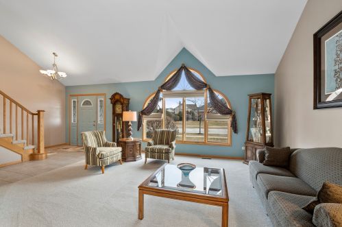 17614 Harper Rd, Tinley Park, IL 60487-2137