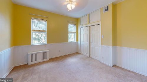 2421 12 St, Philadelphia PA 19107-5635 exterior