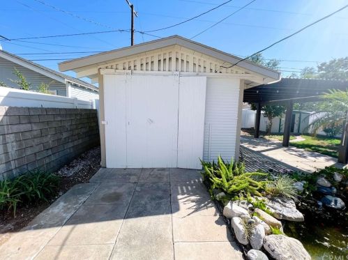 4226 Highland Pl, Riverside CA  92506-1104 exterior