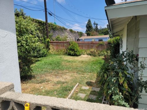 9281 Picadilly Way, Anaheim CA  92801-1442 exterior