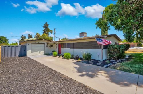 3212 Bonnevier St, Modesto, CA 95355-1802