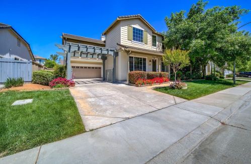 11801 Dionysus Way, Rancho Cordova, CA 95742-8042