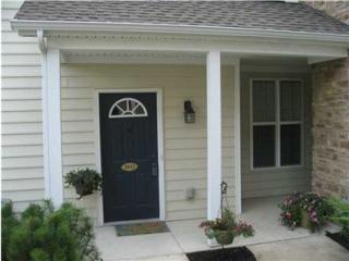 3945 Dinon Dr, Columbus, OH 43221-5687