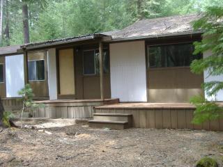 432 Volkmer Way, Williams OR  97544-9549 exterior