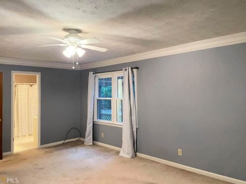 307 Cedar St, Stockbridge GA  30281-3890 exterior