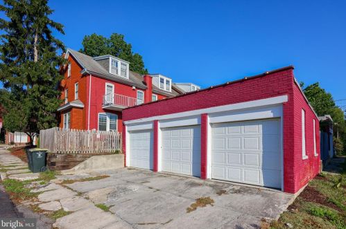 241 Ruby St, Lancaster PA  17603-5167 exterior