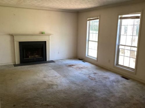 2361 June Springs Dr, Marietta, GA 30008-8135