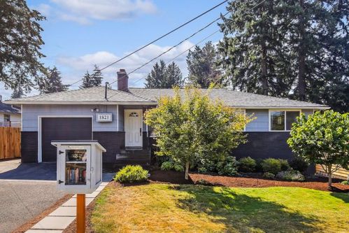 1821 195th St, Seattle, WA 98133-3701