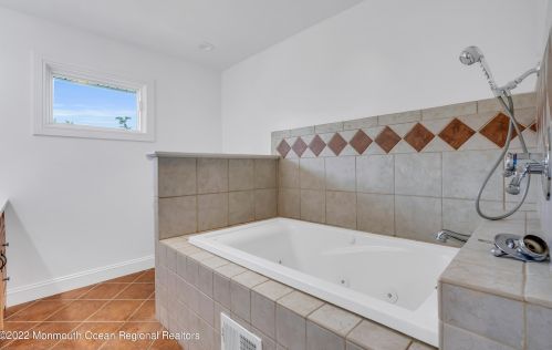 171 Wall St, Tinton Falls NJ  07724-2416 exterior