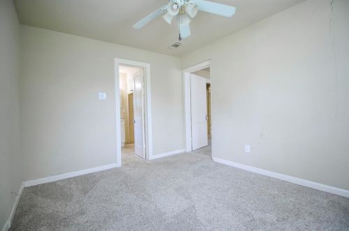 3325 25th St, Fort Worth TX  76106-3304 exterior