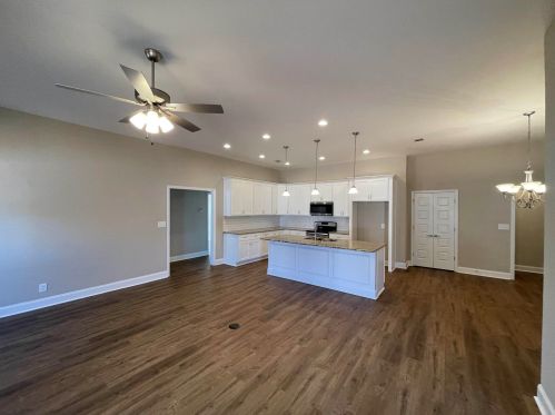 476 Nandina Ct, Warner Robins, GA 31088-9170
