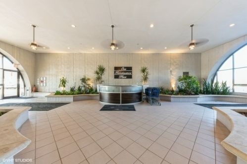 1 Renaissance Pl, Palatine IL  60067-3642 exterior