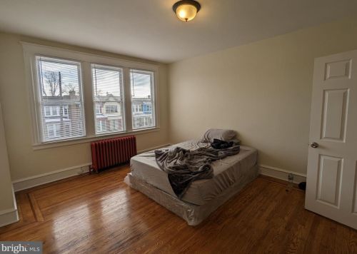 5608 10th St, Philadelphia PA 19148-4404 exterior