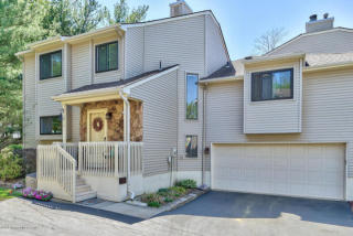 20 Clavendon Ct, Middletown, NJ 07748-3534