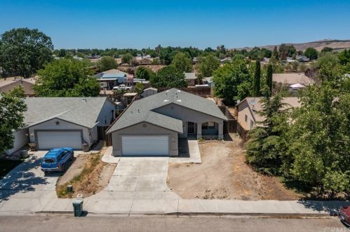 125 Calle Arroyo, Cholame, CA 93461-9631