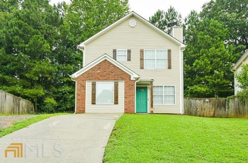 5217 Kirk Dr, Atlanta GA  30349-5882 exterior