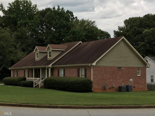2411 Scarlet Ln, Conyers, GA 30013-2960