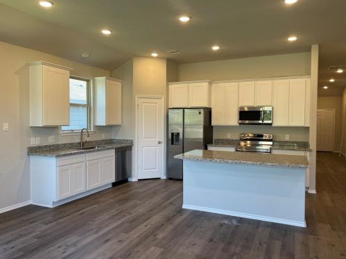 10579 Fairview Dr, Conroe, TX 77385-9791