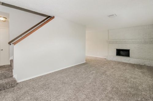 6653 Ridgewood Trl, Fort Worth TX  76148-1818 exterior