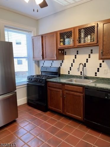 16 Forest St, Montclair NJ  07042-3566 exterior