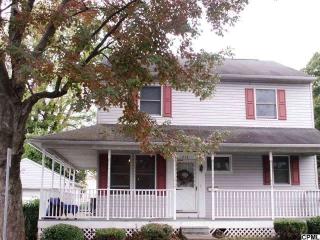 213 Redwood St, Harrisburg, PA 17109-4714